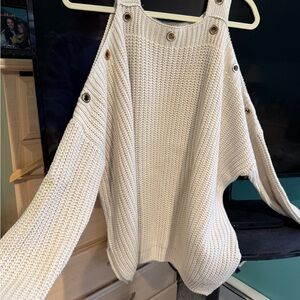 Boutique Women's Cream Sweater